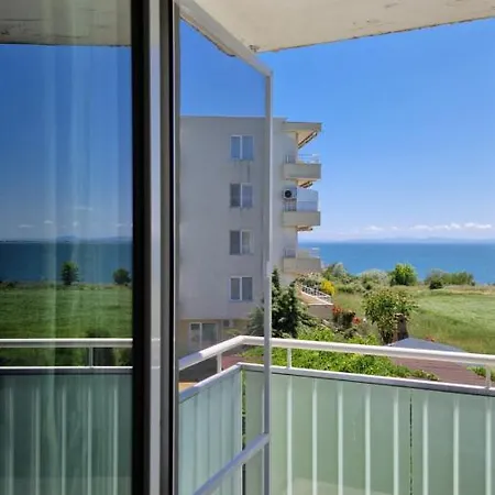 Апартамента Равда Apartament